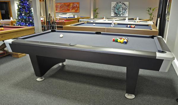 Brunswick Billiards BLACK WOLF 8' Pool Table